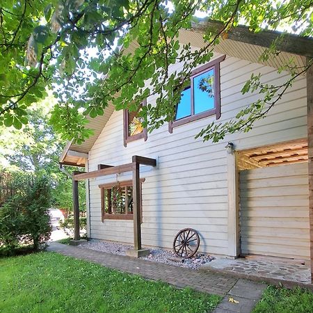 Viesu Maja "Ozolini" Villa Jurkalne Exterior foto
