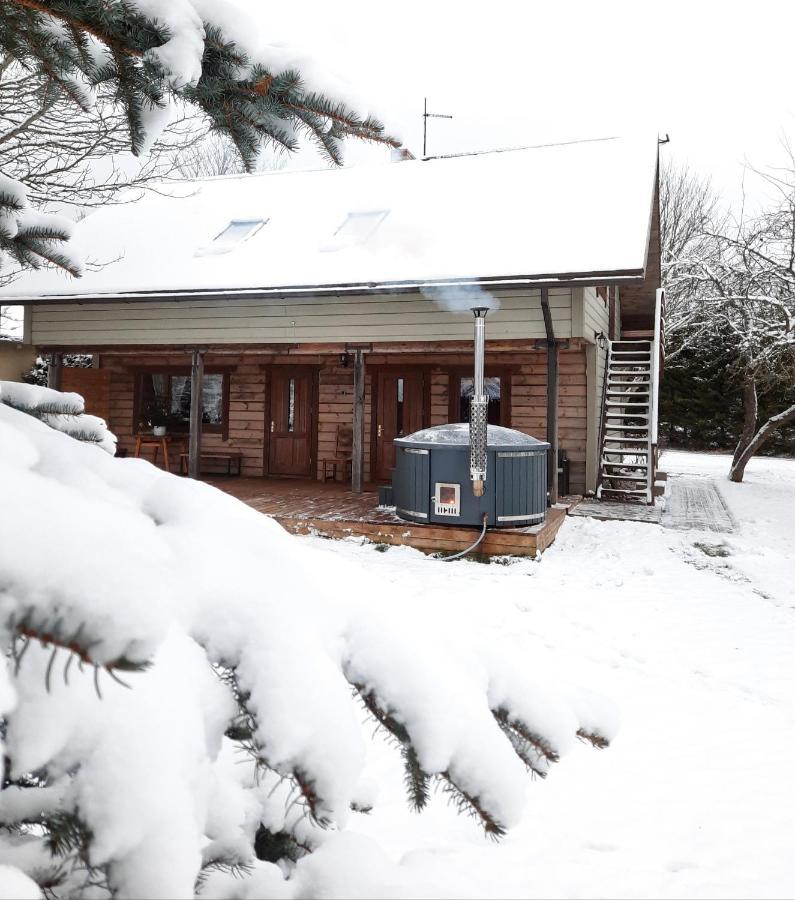 Viesu Maja "Ozolini" Villa Jurkalne Exterior foto